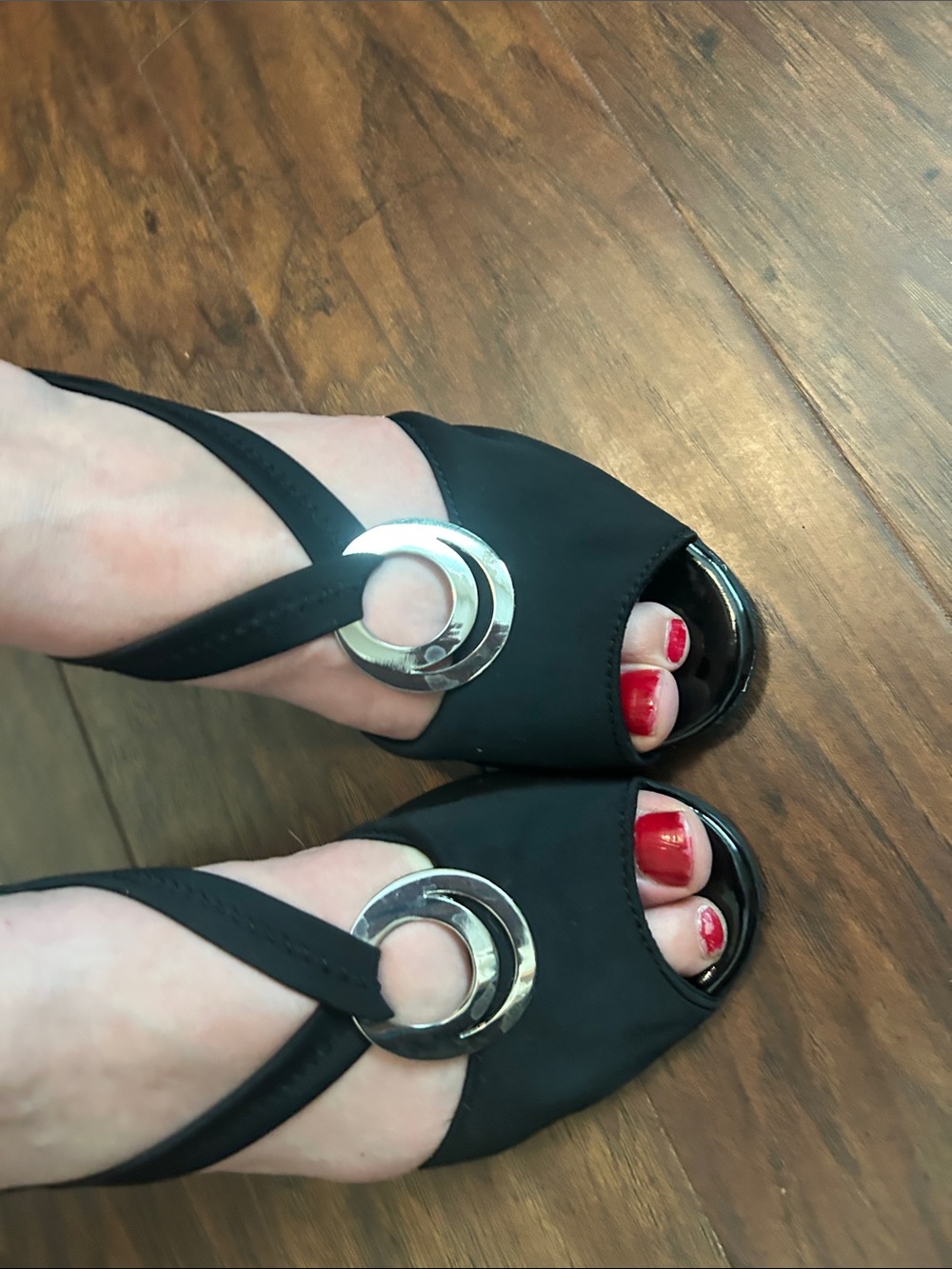 London Fog Black Open-Toe Slingback Wedge Sandals with Silver Rings 7 - Picture 5 of 5